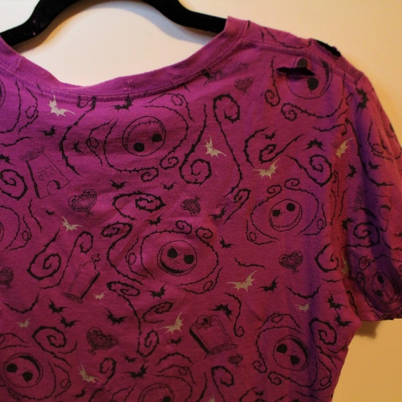 Nightmare before Christmas distressed tee - Picture 3 of 3